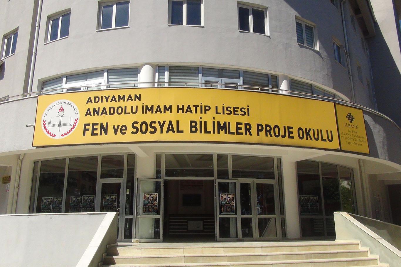 İHL yöneticisi İzci: "İHL'ler değerlerimizle tanışmanın tam adresidir" İHL yöneticisi İzci: "İHL'ler değerlerimizle tanışmanın tam adresidir"
